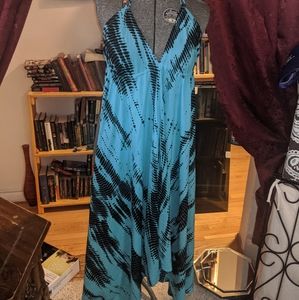 Loose fitting haulter dress.